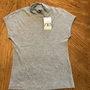 Zara  Women’s Sleeveless Top Gray- Medium